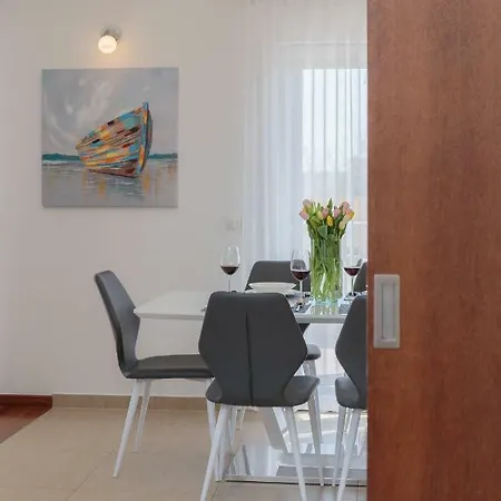 ヴィラ Rosa Ventorum With Private Pool Near Split Kaštela