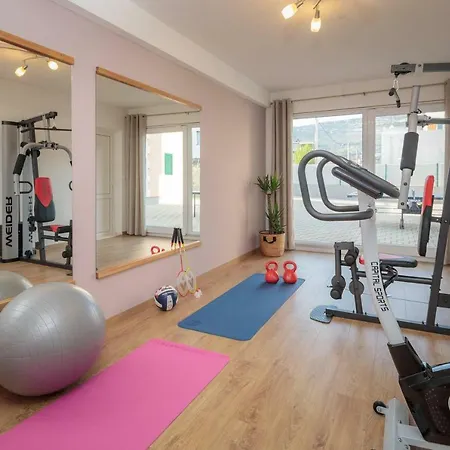 Rosa Ventorum With Private Pool Near Split Villa *