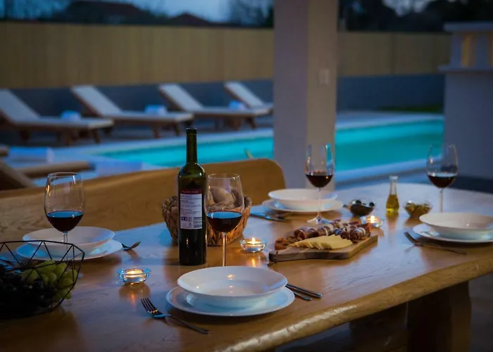 Rosa Ventorum With Private Pool Near Split Villa