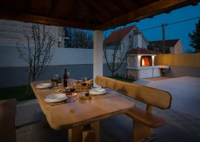 Rosa Ventorum With Private Pool Near Split Kaštela