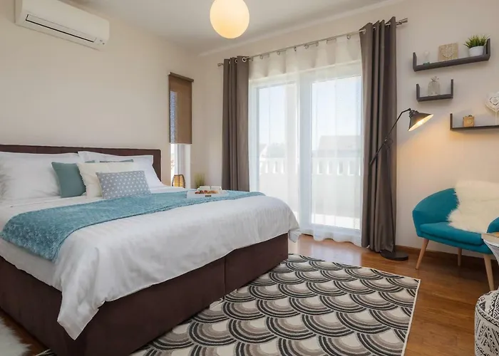 Rosa Ventorum With Private Pool Near Split *